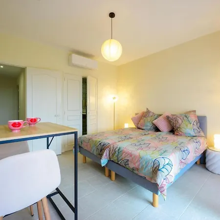 Valentina -inn With Apartman *